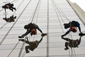 Photo: Window Cleaners in Buenos Aires