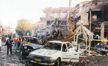 Photo: Bali nightclub bombing, 2002.